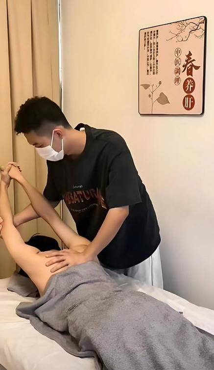 黑丝一88av的相关介绍
