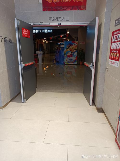 《天堂电影院》经典重映：跨越时光的胶片情书，感动三代人的影院记忆与人生回望