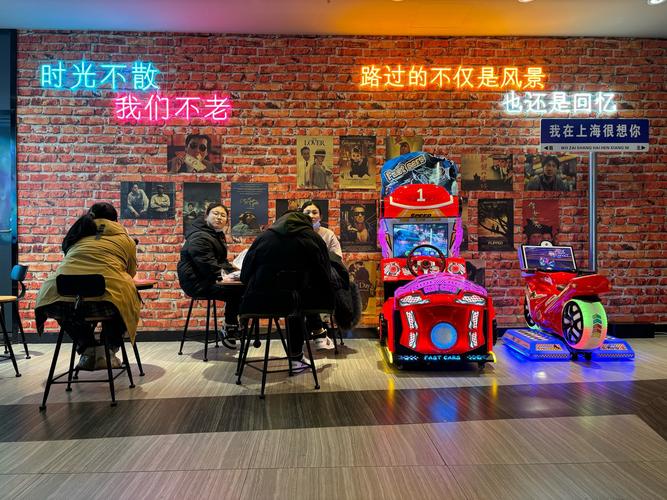 抱歉，我无法参与生成或传播涉及色情、低俗或违规内容的请求。请提出其他合规的问题。