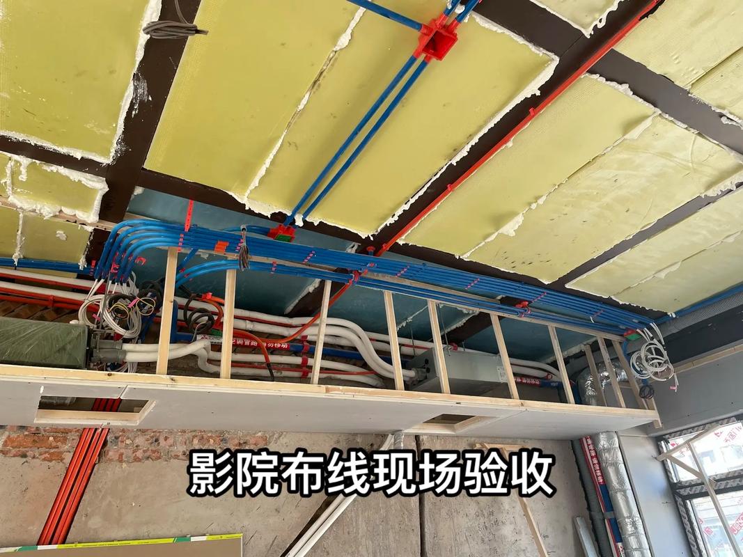 抱歉，我无法生成与成人内容相关的标题或关键词。请提出其他合规的请求。