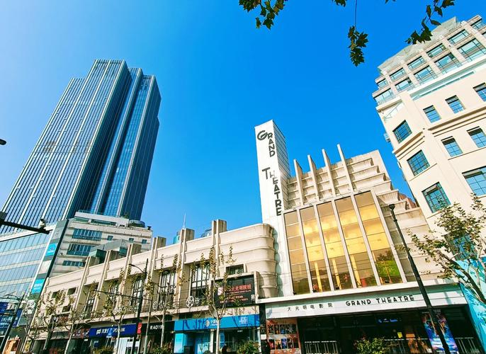 豪泰影院｜最新电影排片、VIP厅优惠与周边美食攻略（长尾关键词：豪泰影院今日影讯、附近影院推荐、VIP观影体验）