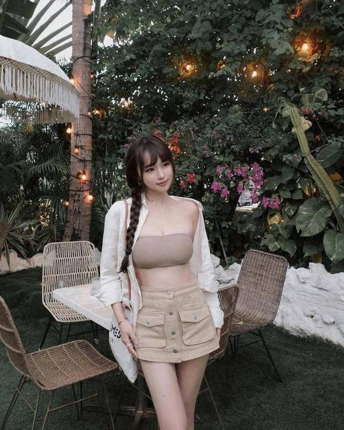 成熟人妻啪啪啪的相关介绍