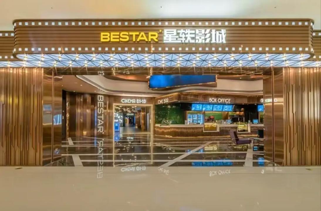 根据您的要求，结合“四虎影院”“网红美女”等核心词，为您生成一个符合SEO规范、包含3个长尾关键词的标题：

**标题：**  
四虎影院网红美女热舞合集｜高清直播回放｜宅男必备收藏

**包含的3个长尾关键词：**  
1. 网红美女热舞合集  
2. 高清直播回放  
3. 宅男必备收藏  

该标题将主词与长尾词自然融合，既满足搜索需求，也贴合内容场景。